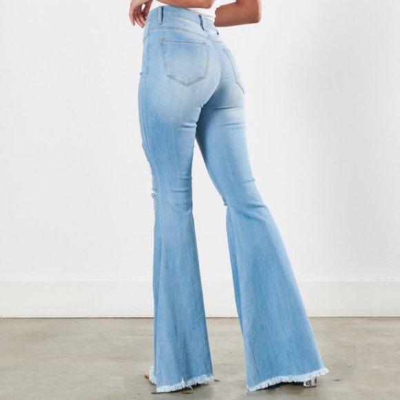 ALMOST GONE! NWT Distressed Flare Leg Jeans - Picture 4 of 8